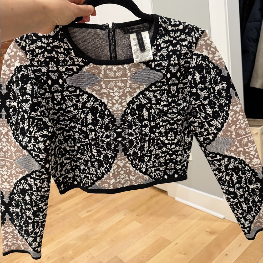 BCBGMaxAzria Black and Cream Lace Crop Top